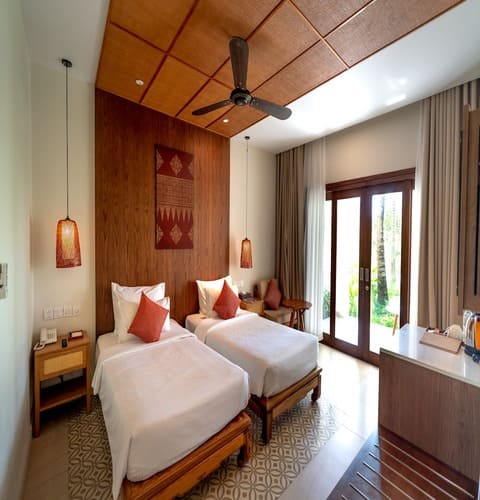 pexels-quang-nguyen-vinh hotel stay